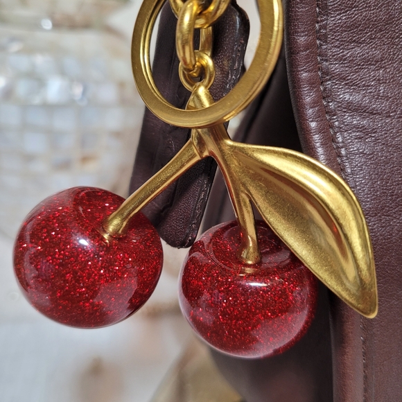 New in package Quality red cherry charm and key chain - Picture 3 of 6